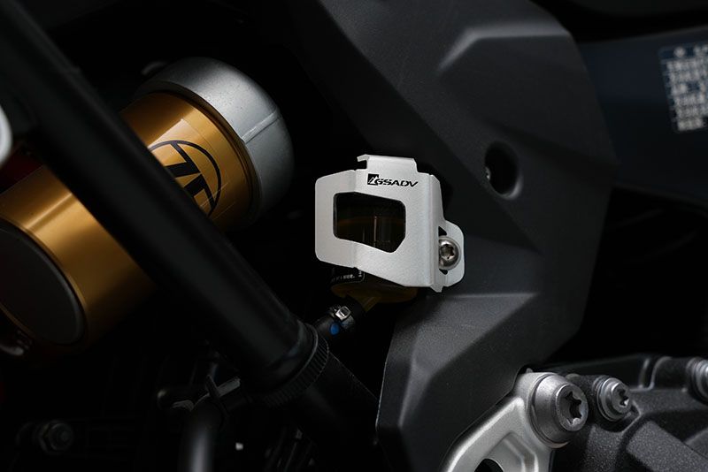 后刹车油杯保护