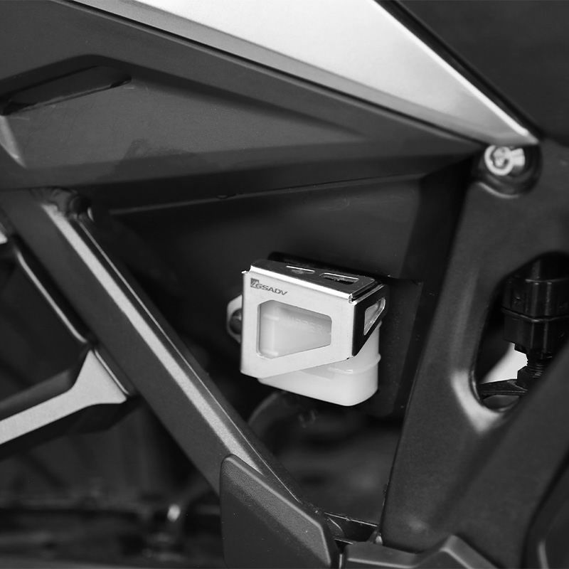 后刹车油杯保护